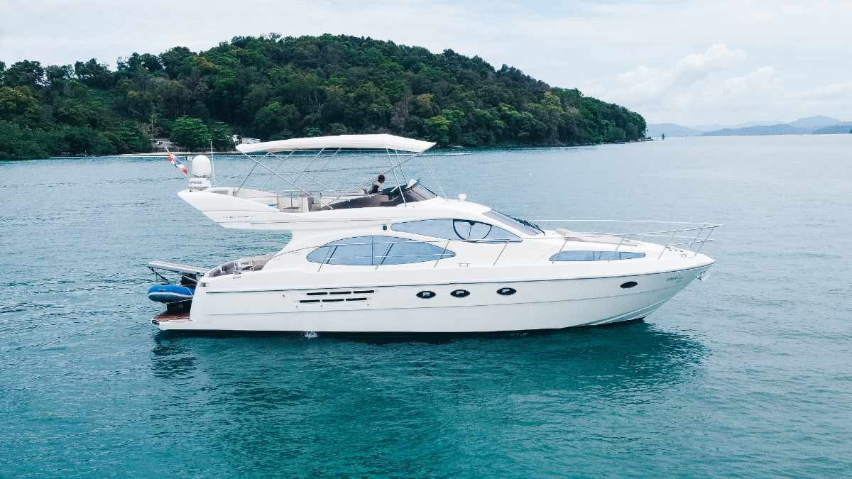 Azimut 46 for sale